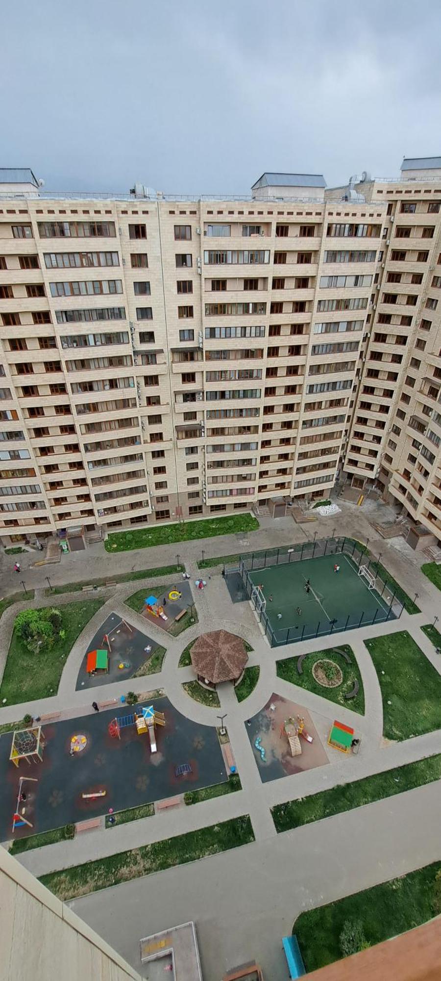 2-х комнатная квартира в центре алматы, жилой комплекс евразия 公寓 阿拉木图